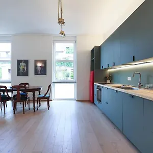  Apartment Contempora - Trilocale Fontana 22 Italy